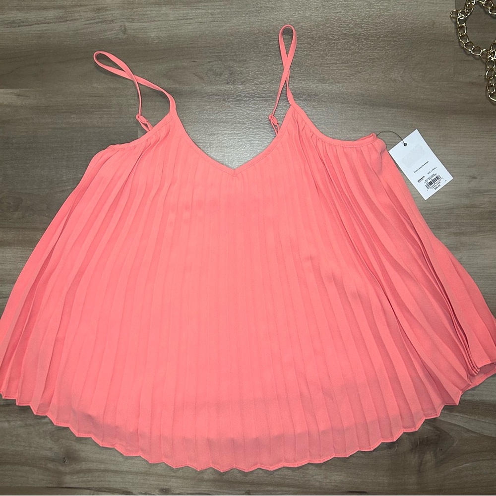 Nine West Coral Pleated Flowy Tank Top